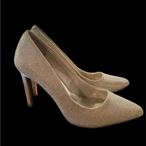 Jennifer Lopez Shimmering Gold Heels